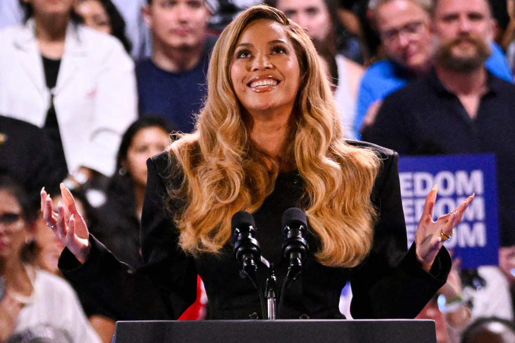 Beyonce at Kamla Harris rally