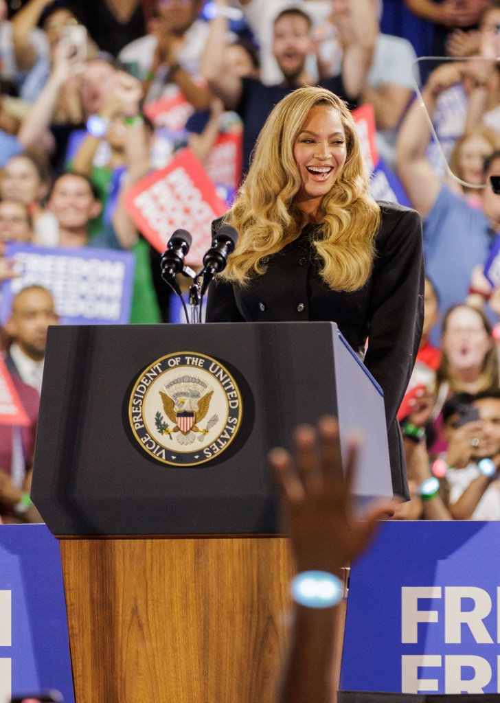 beyonce at harris rally