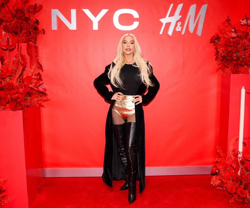 Christina Aguilera H&M event