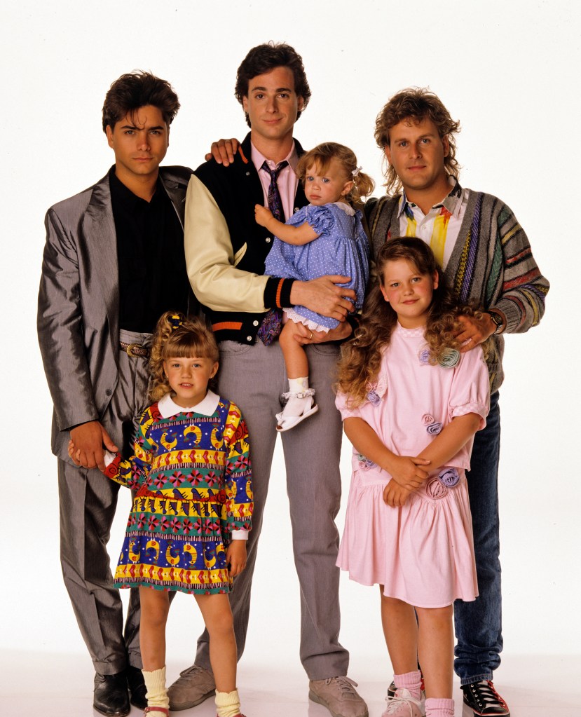 John Stamos, Mary-Kate / Ashley Olson, Bob Saget, Dave Coulier, Jodie Sweetin, Candace Cameron Bure for "Full House" promo