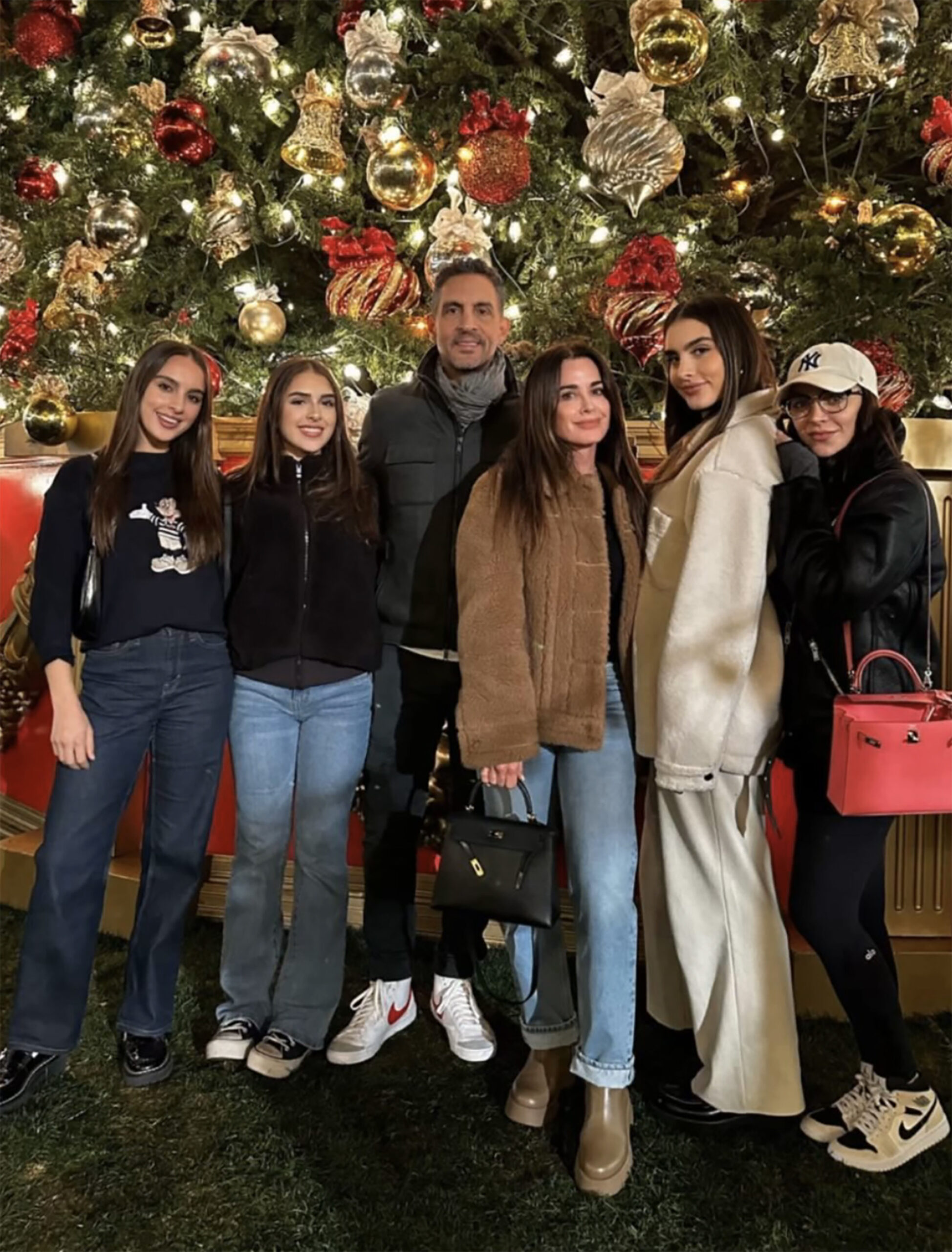 Kyle Richards, Mauricio Umansky and their kids.