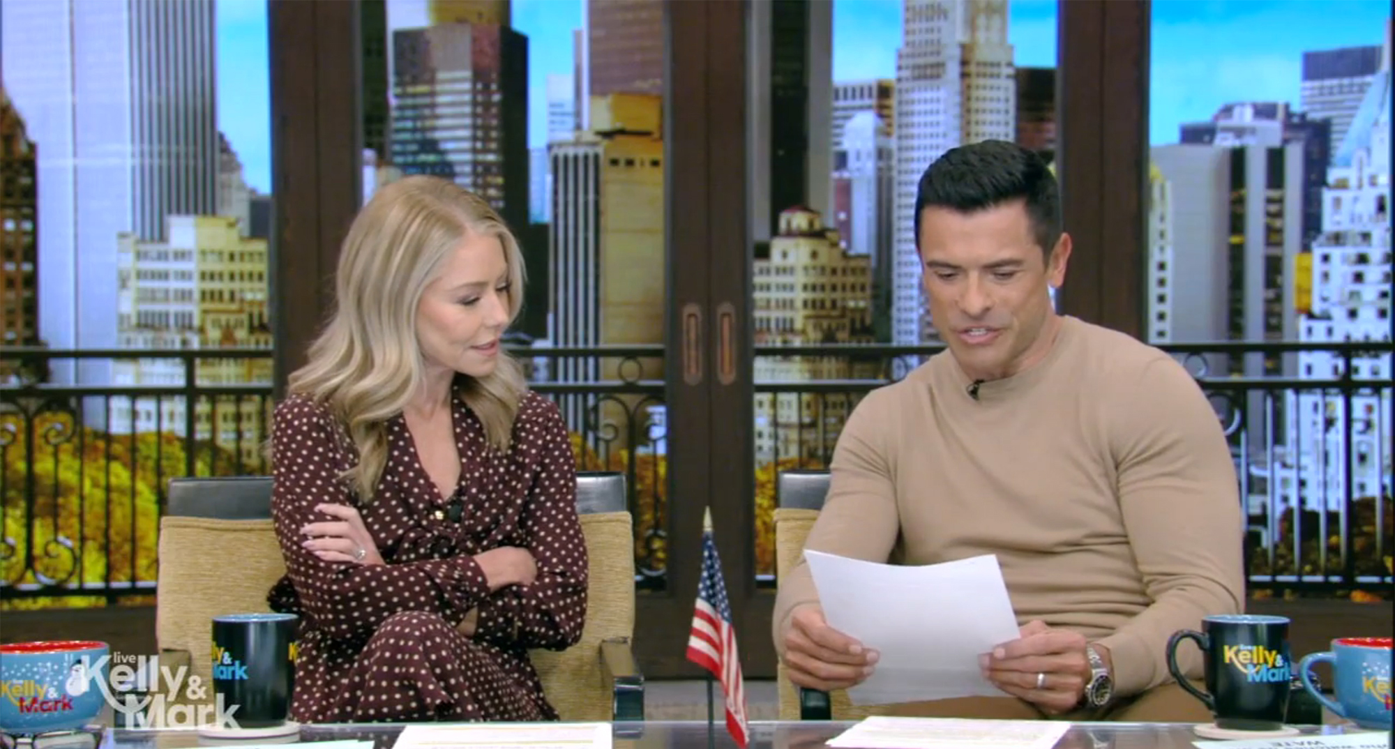 Kelly Ripa and Mark Consuelos on "Live"