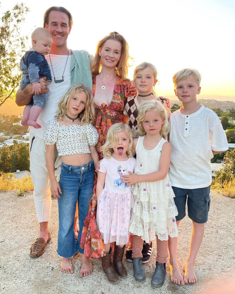 James Van Der Beek with his wife and their kids