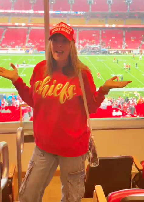 Patrick Mahomes' mom, Randi Mahomes, wore a "Make America Great Again" hat to Monday night's Kansas City Chiefs game.