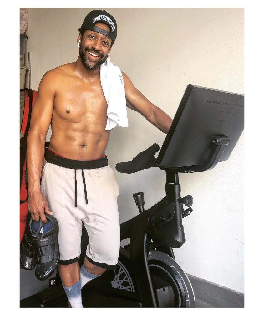 Jaleel White working out.