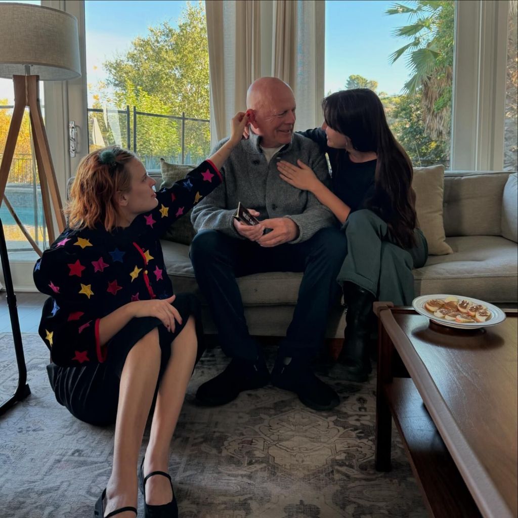 Bruce Willis with family Thanksgiving 2024