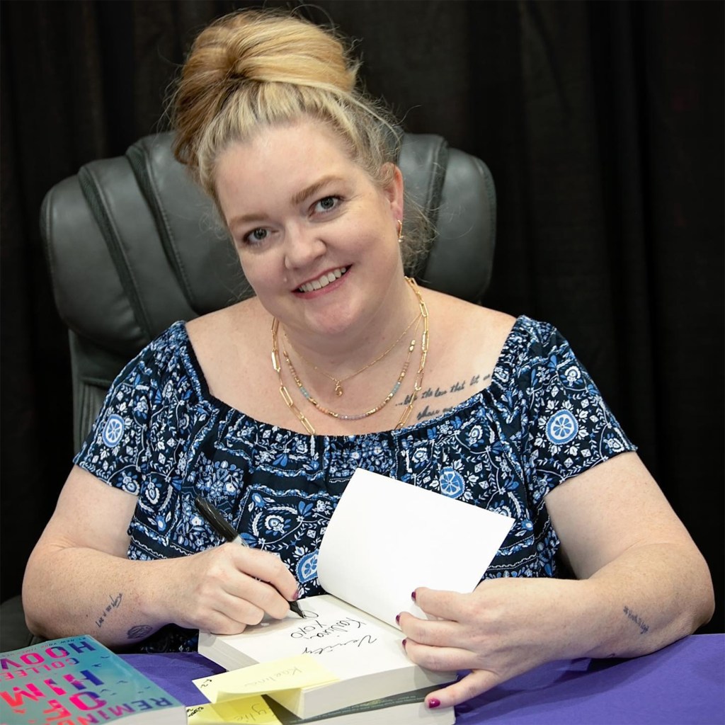 Colleen Hoover poses in a photo.