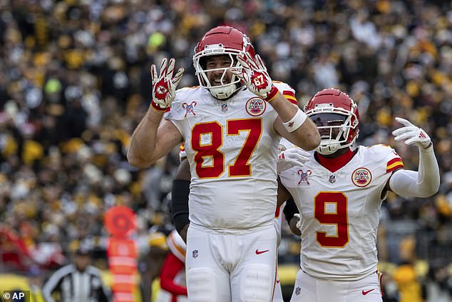 Swift's boyfriend Travis Kelce had just helped the Chiefs beat the Steelers earlier that day