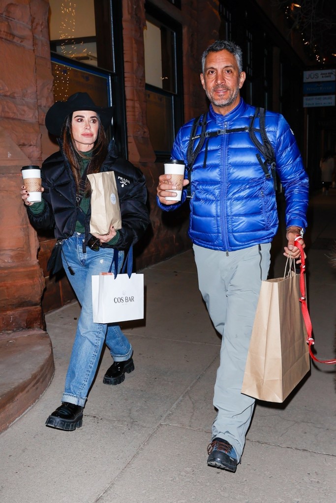 Kyle Richards is spotted walking her dog alongside husband Mauricio Umansky in Aspen, Colo.