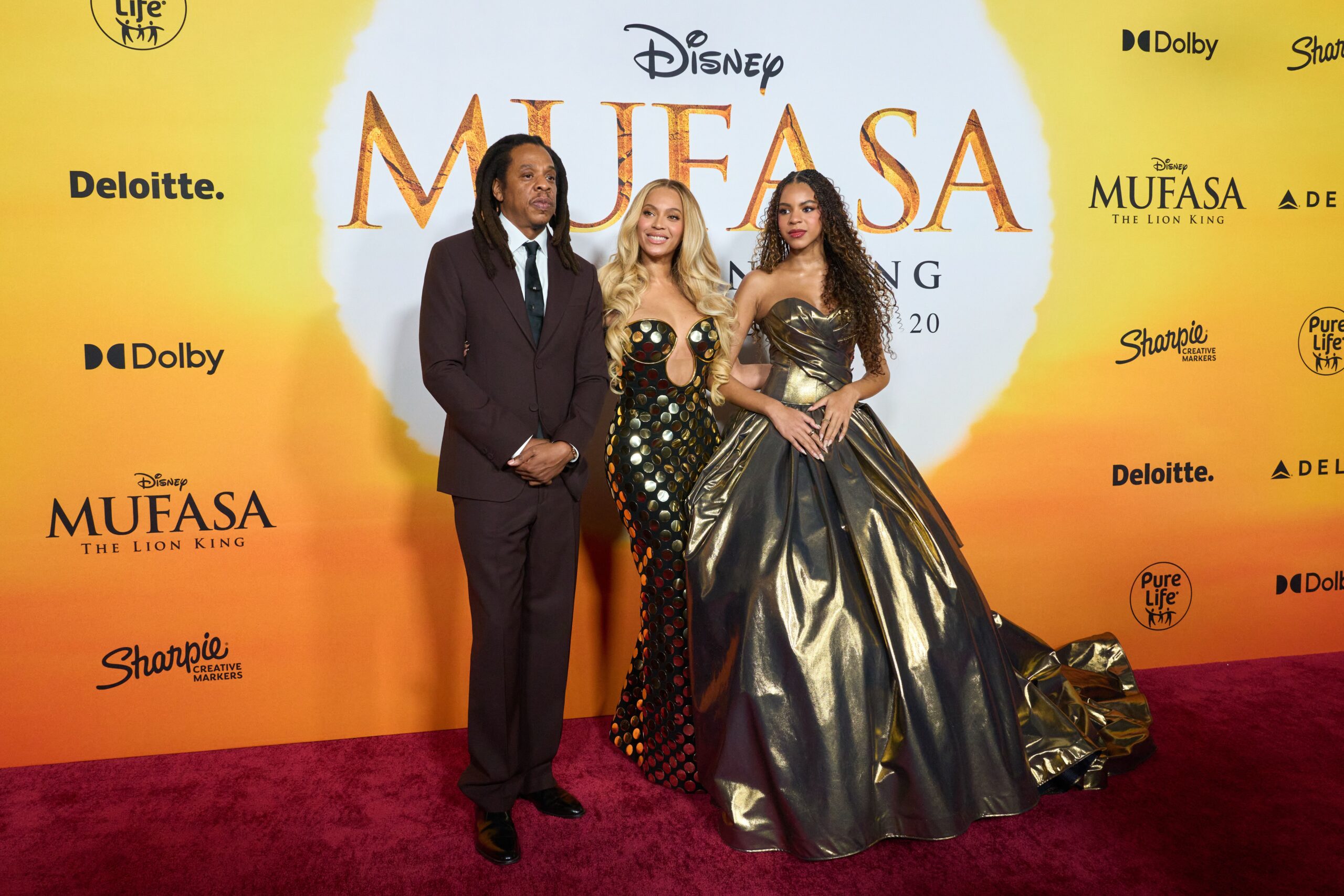 Beyoncé, Jay-Z and Blue Ivy at the "Mufasa" premiere.