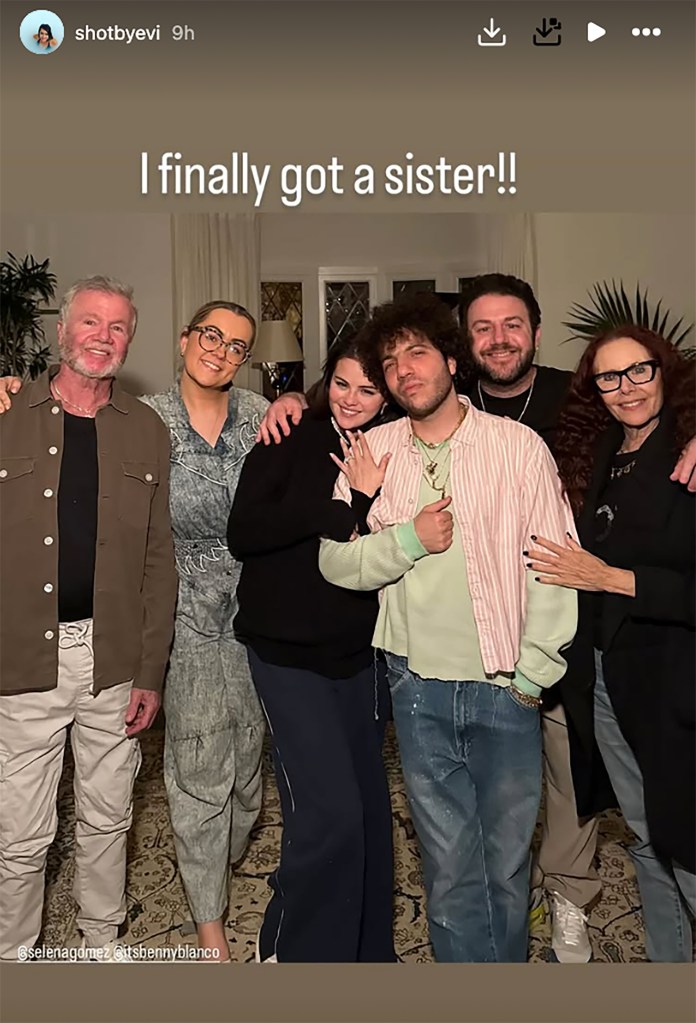 Selena Gomez, Benny Blanco and family via Instagram