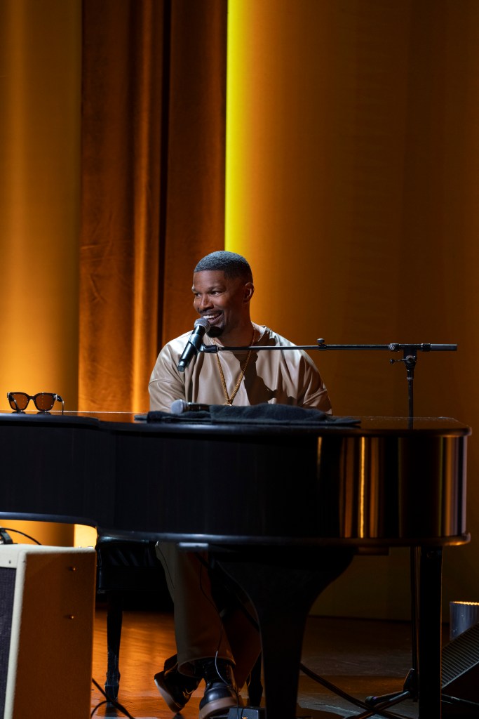 Jamie Foxx at the piano