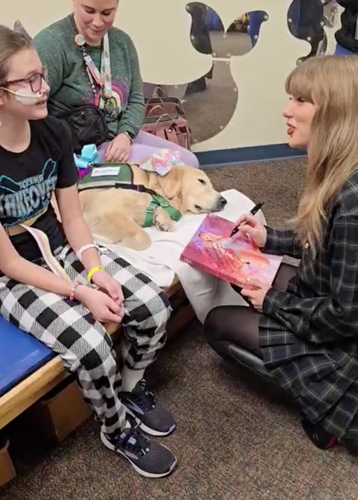 Taylor Swift and a fan