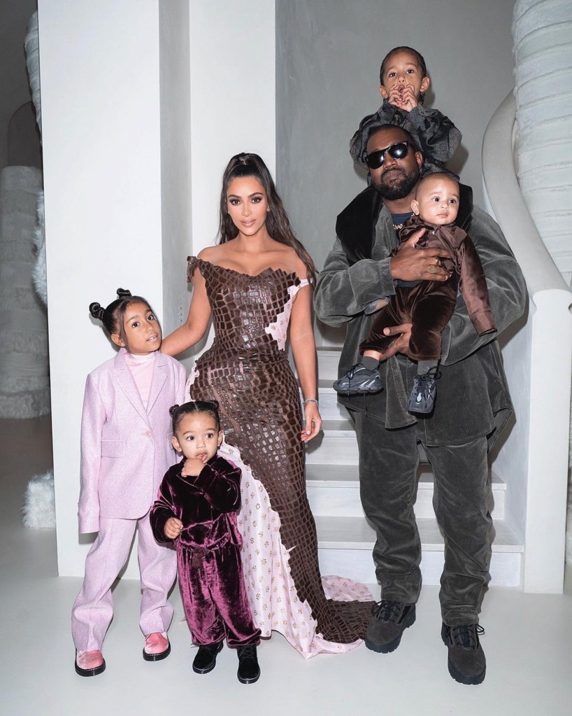 Kanye west with kim and their kids