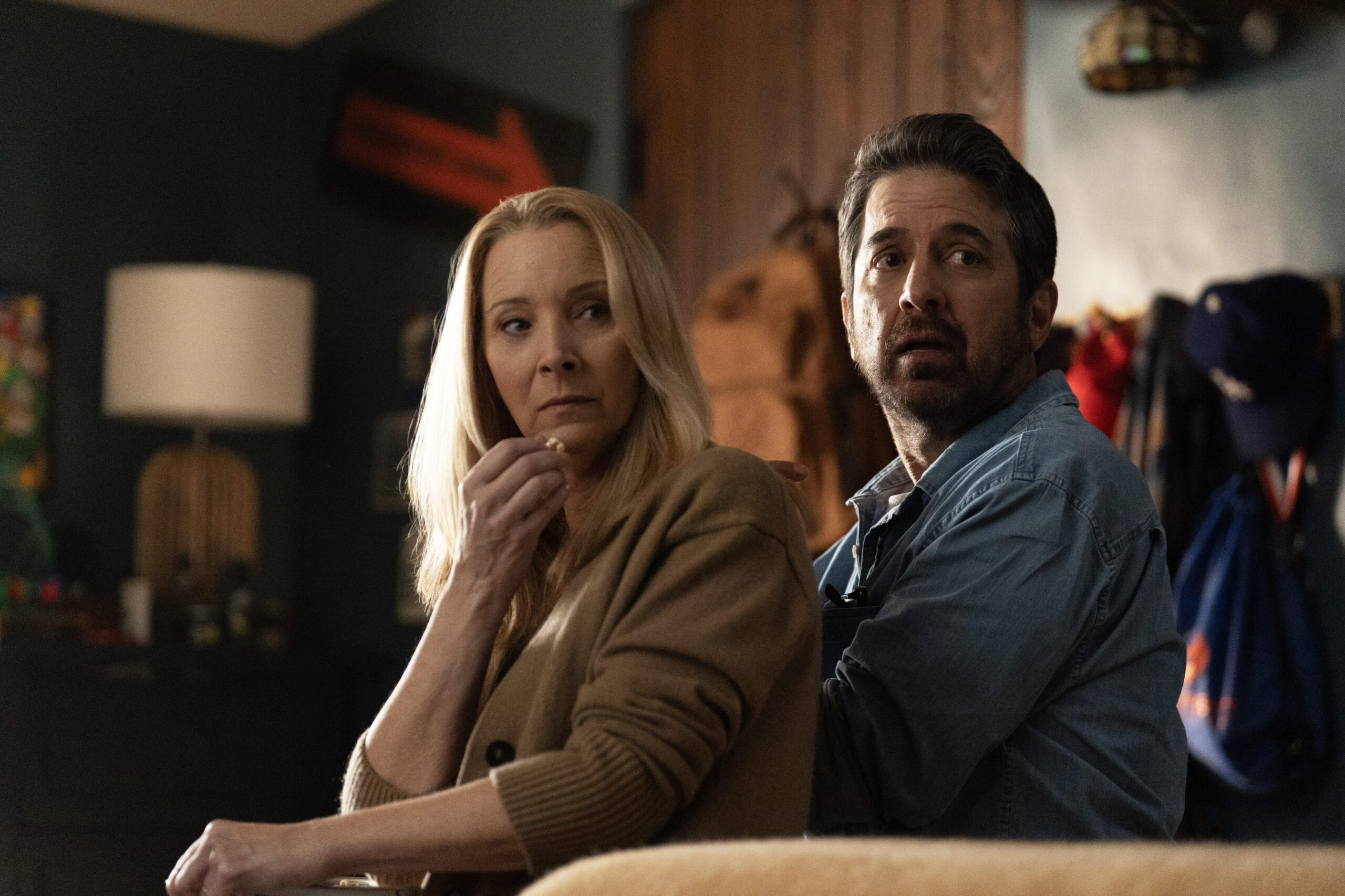 Lisa Kudrow and Ray Romano in "No Good Deed."