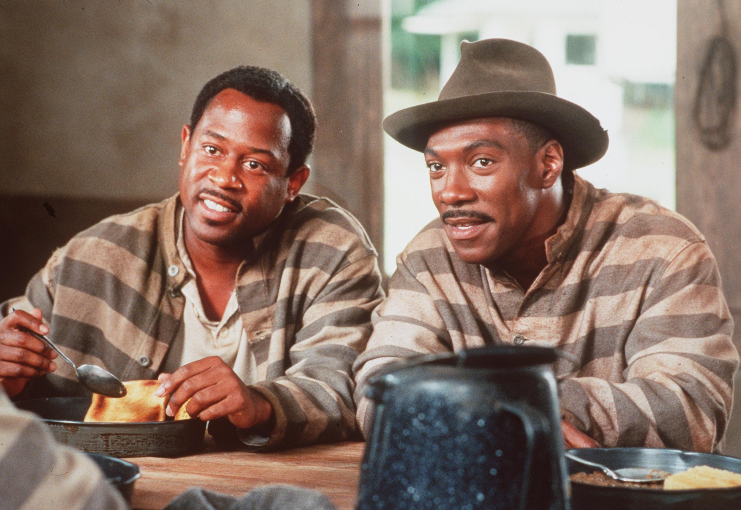 Eddie Murphy and Martin Lawrence filming "Life."