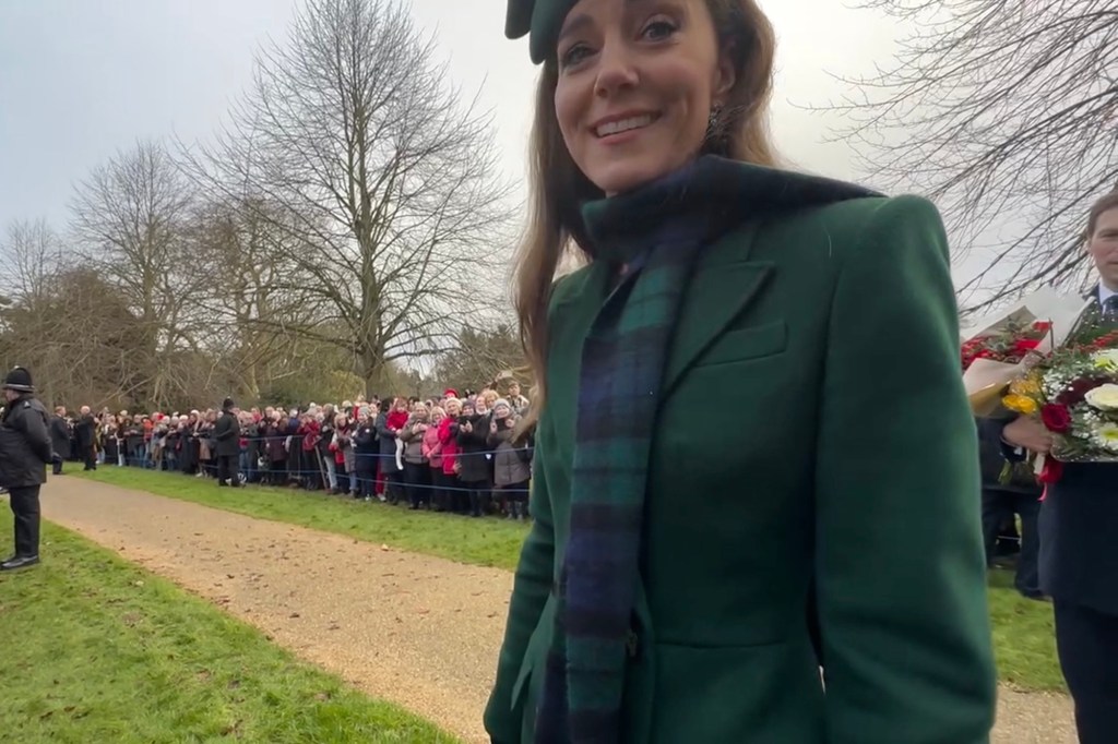 Kate Middleton visiting fans on Christmas Day 2024