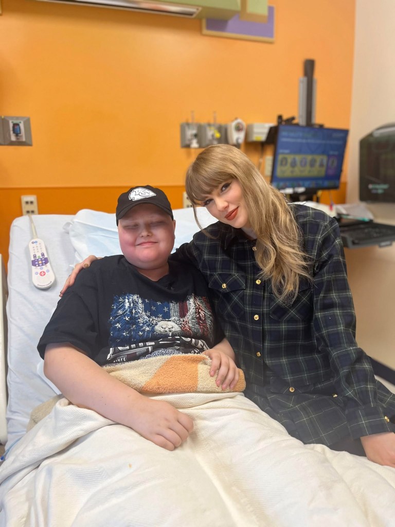 Taylor Swift visited Children's Mercy Kansas City