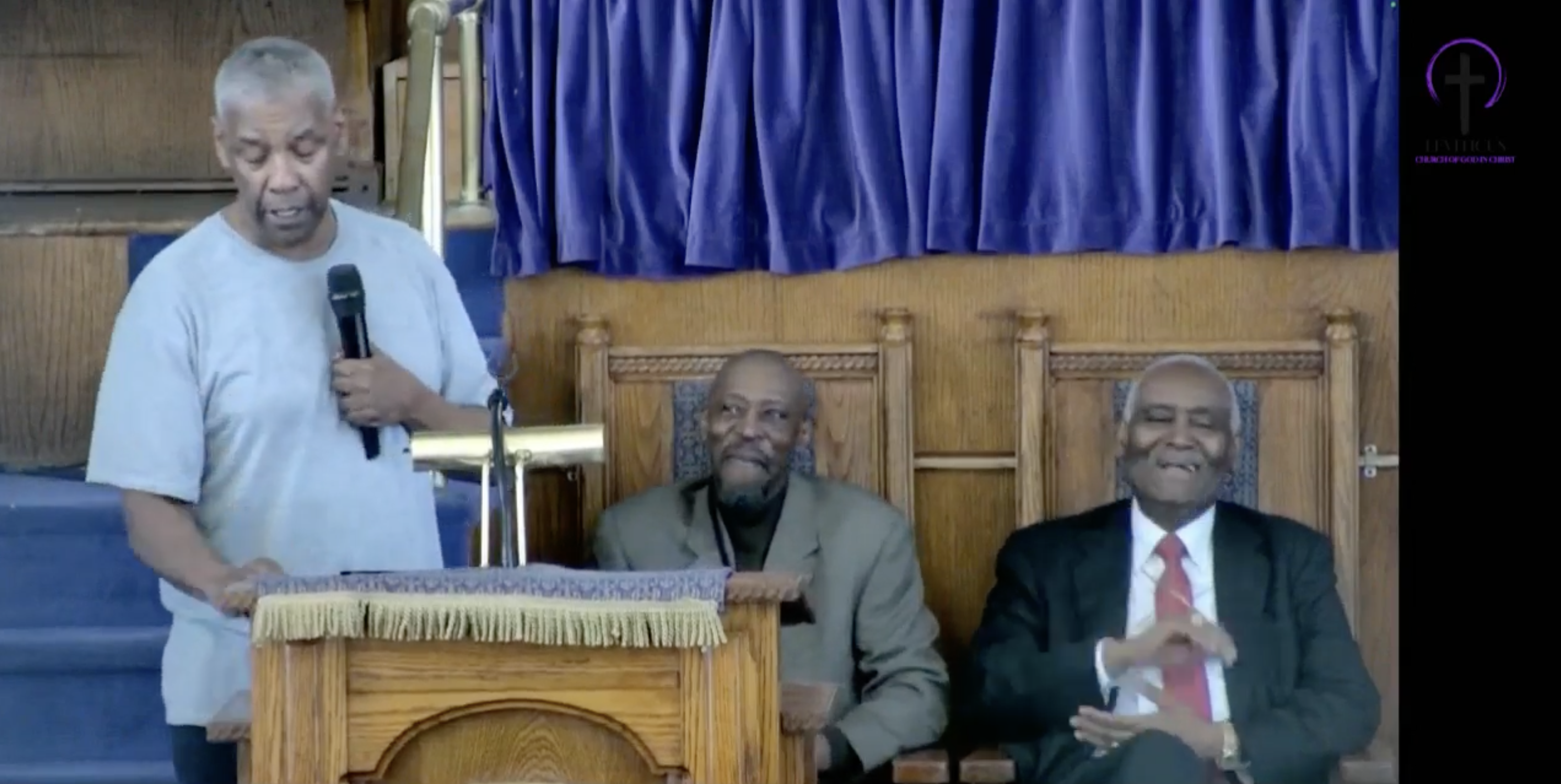 Denzel Washington speaking in church.