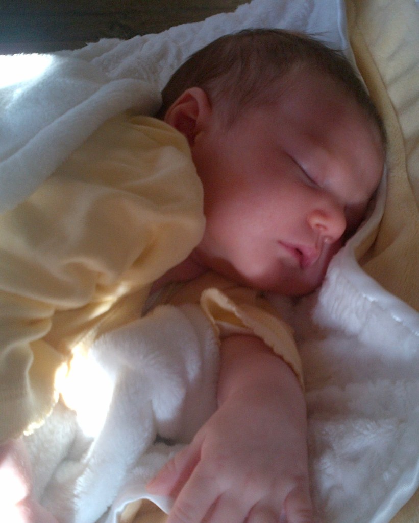 Tom Brady shares a baby picture of his daughter Vivian.