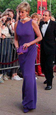 Tim Rooke/REX/Shutterstock Princess Diana visiting Chicago in June 1996