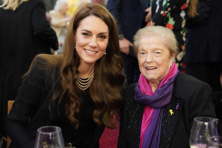 ARTHUR EDWARDS/POOL/AFP via Getty Kate Middleton and Holocaust survivor Rachel Levy at a ceremony commemorating Holocaust Memorial Day and the 80th anniversary of the liberation of Auschwitz-Birkenau on Jan. 27, 2025 in London