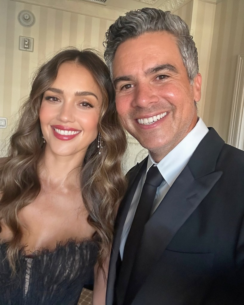 Jessica Alba and Cash Warren selfie