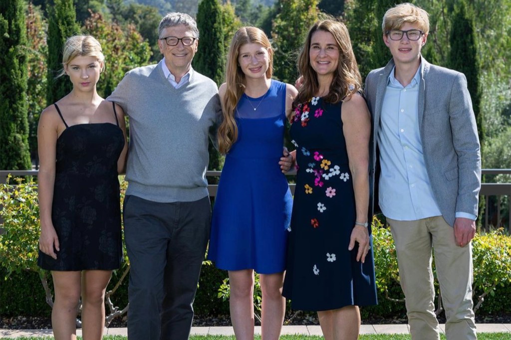 Bill Gates with ex-wife Melinda Gates and the couple's three kids.