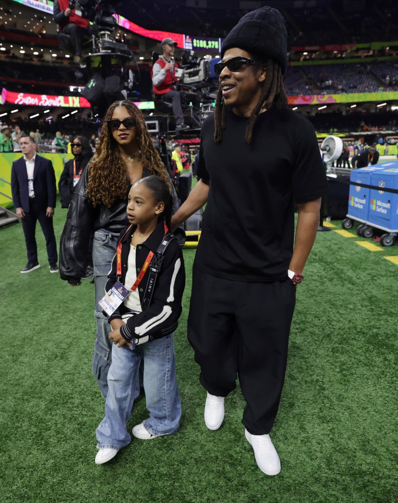 Jay-z, Rumi, and Blue Ivy attend Superbowl LIX