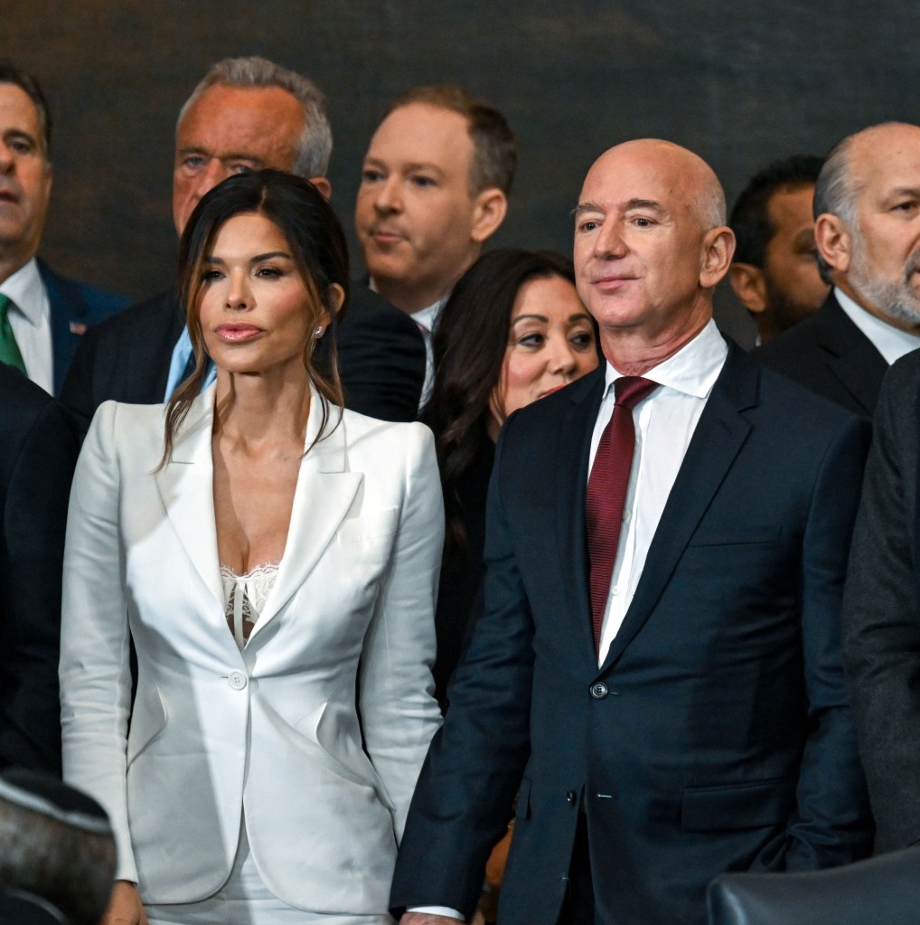 Lauren Sanchez and Jeff Bezos attends Donald Trumpâs inauguration.