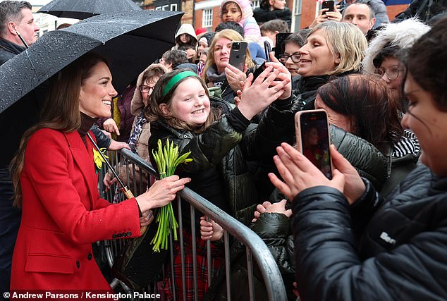 The couple were handed daffodils as they made their visit in time for St David's Day this weekend