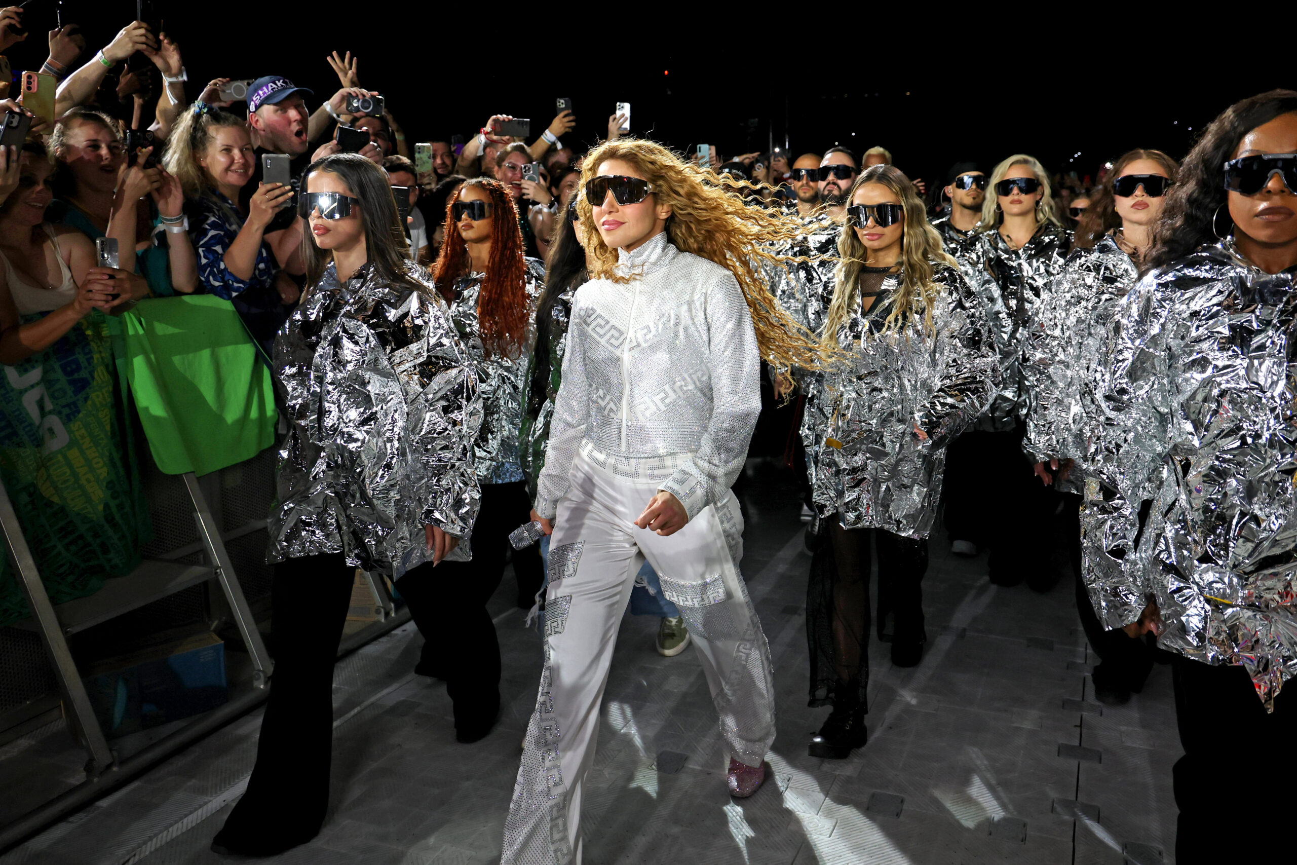 Shakira and her dancers during her tour in Brazil.