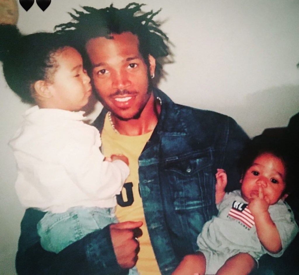 Marlon Wayans with his kids.