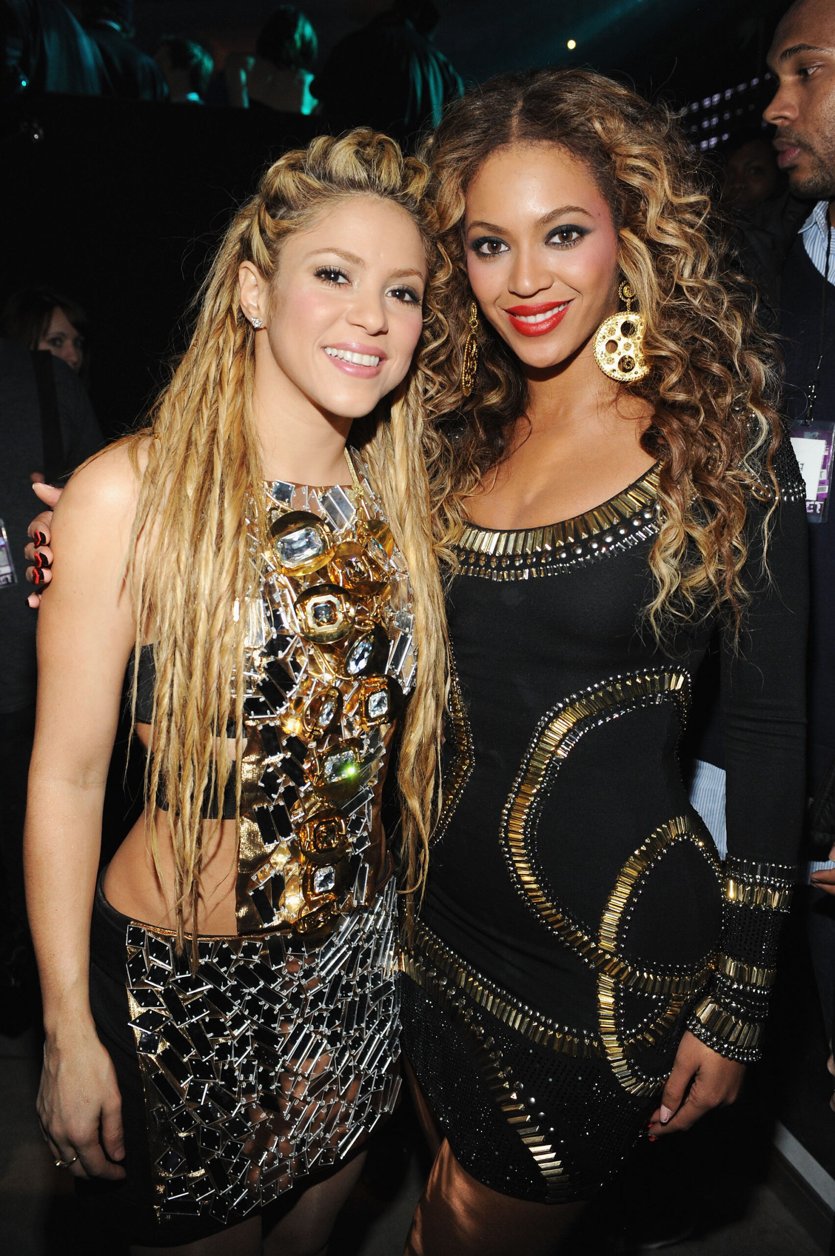 Shakira and Beyoncé at the 2009 MTV Europe Music Awards.