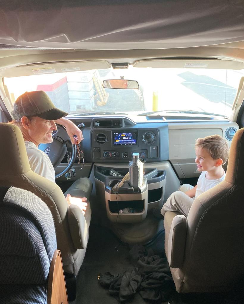 Peter Facinelli and his son Jack in a car.